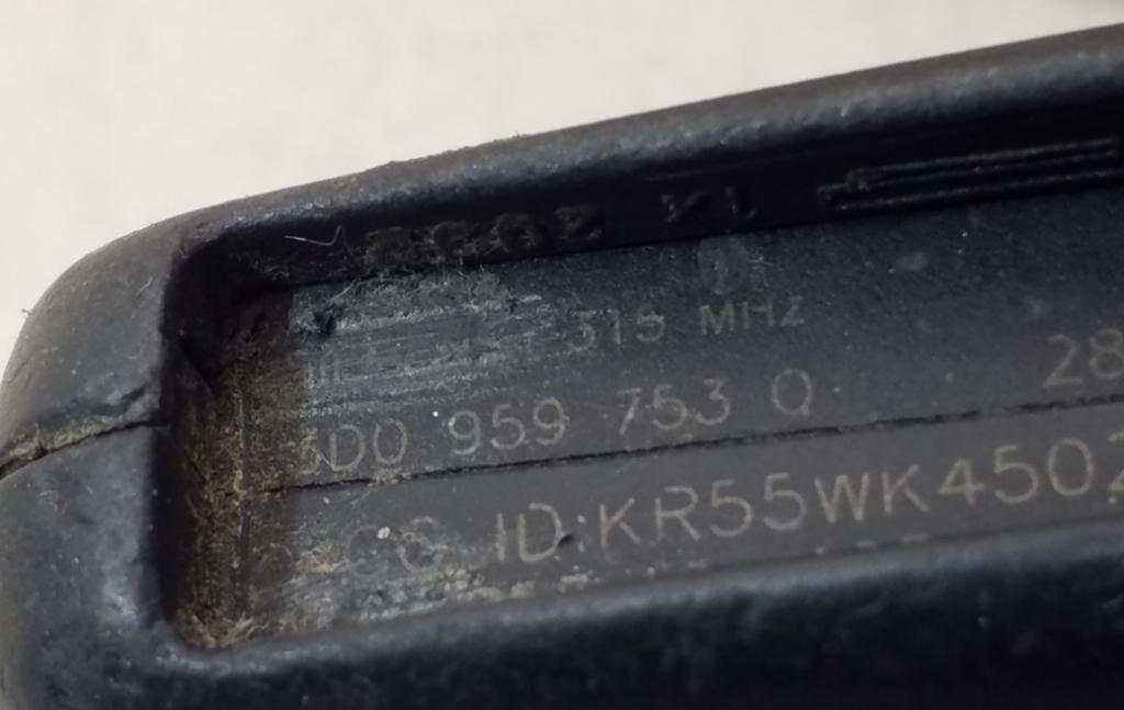 Volkswagen Touareg I 2002-2010 hatchback 4.2 V8 petrol AT 228 kW 2006  Spinacia skrinka a kluc 3D0905865F