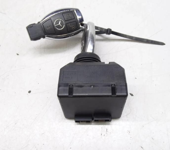 Mercedes ML W164 2005-2011 hatchback 3.0 CDI diesel AT 165 kW 2008  Spinacia skrinka a kluc A1649051500