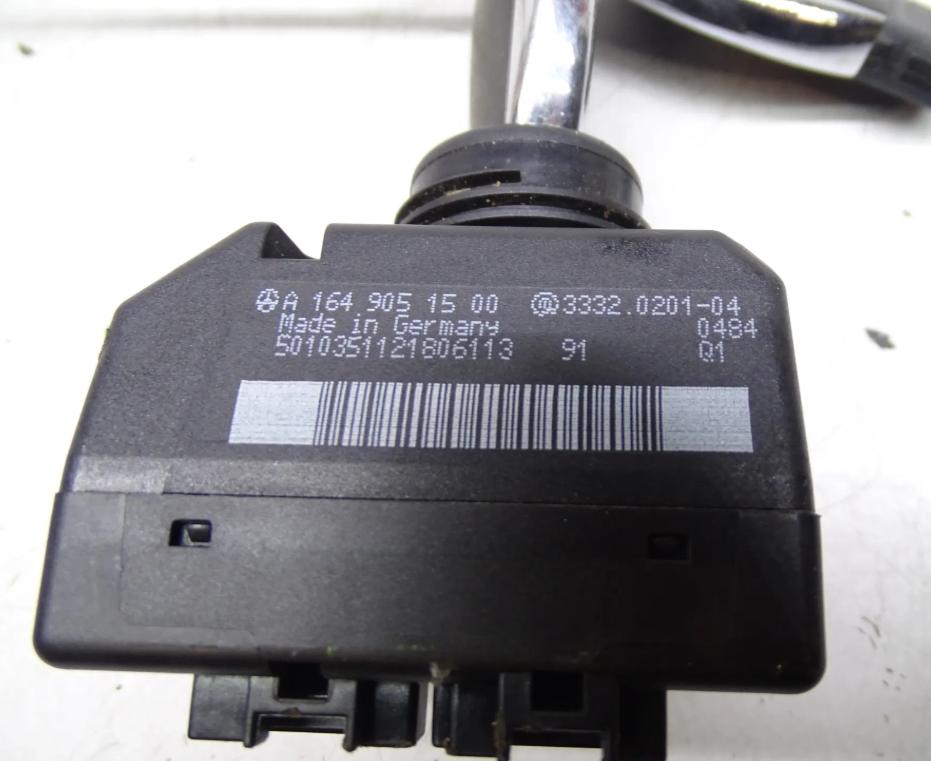 Mercedes ML W164 2005-2011 hatchback 3.0 CDI diesel AT 165 kW 2008  Spinacia skrinka a kluc A1649051500