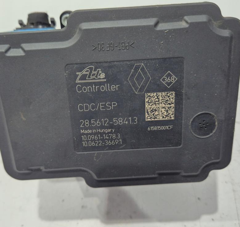 Renault Megane III 2008-2016 hatchback 1.9 DCI diesel 96 kW 2009  Pumpa ABS