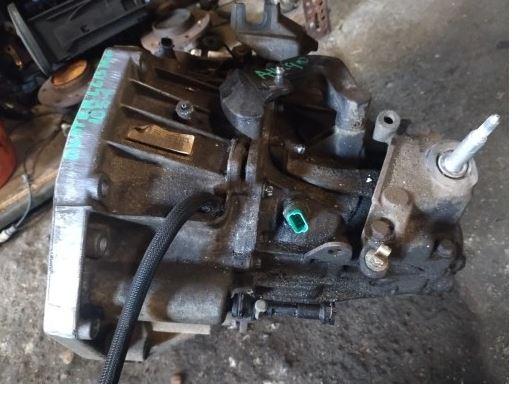 Dacia Duster I 2010-2018 hatchback 1.6 16v petrol MT 77 kW 2011  Prevodovka TL8B007