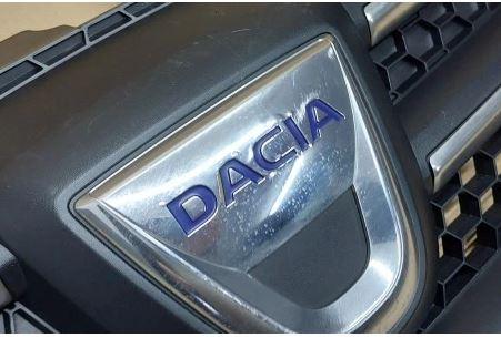 Dacia Sandero I 2008-2012 hatchback 1.4 8v petrol MT 55 kW 2009  Mriezka, maska 623103971R