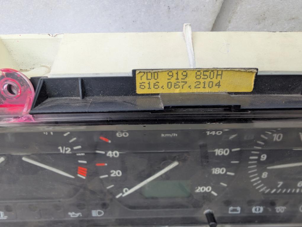 Volkswagen Transporter T4 1990-2003 1.9 TD diesel MT 50 kW 1996  Pristrojova doska, displej 7D0919850H