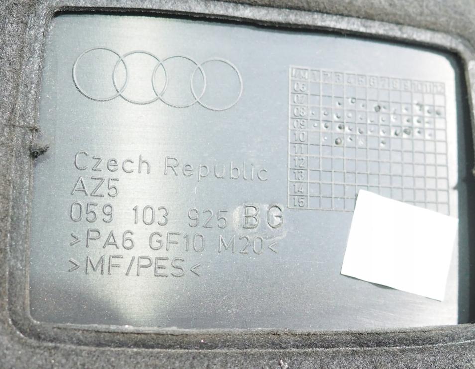 Audi A5 8T 2007-2016 hatchback 3.0 TDI V6 diesel AT 176 kW 2011  Kryt motora