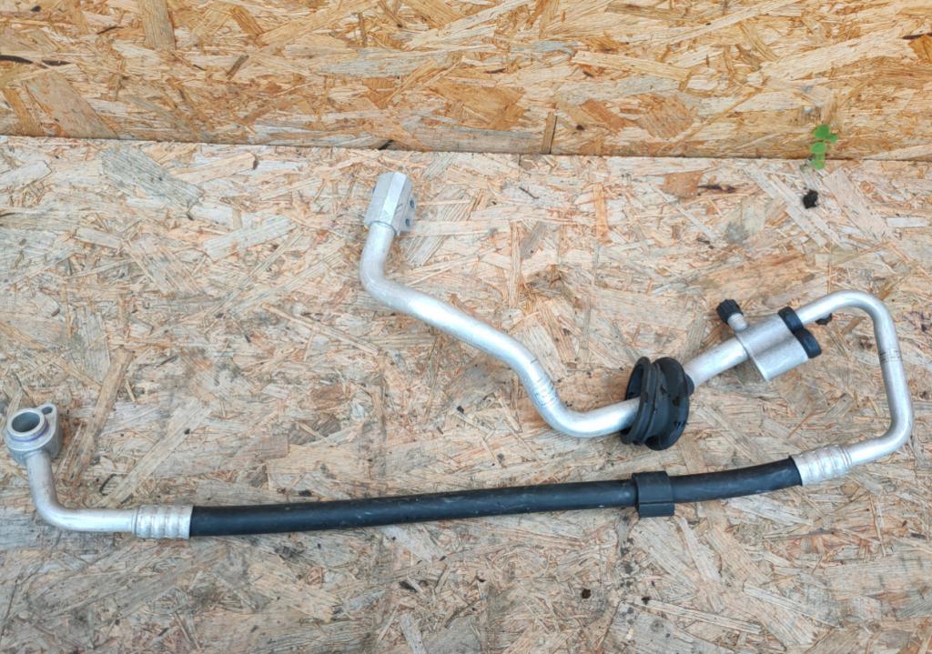 Audi A4 B8 2007-2015 combi 2.0 TDI diesel AT 105 kW 2011  Rurka klimatizacie 8K0260707S