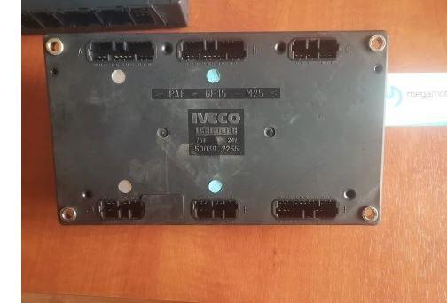 Iveco Daily II 1989-1999 hatchback 2.3 HPI diesel MT 85 kW 2009  Poistkova skrinka 500392255