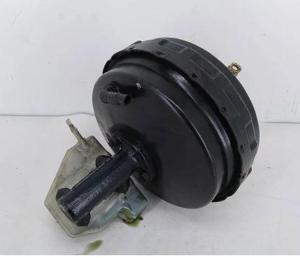 Volkswagen Transporter T4 1990-2003 1.9 TD diesel MT 50 kW 1996  Posilnovac brzd 701612101K
