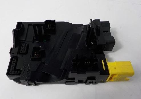 Volkswagen Golf V 2003-2009 hatchback 1.4 16v petrol MT 55 kW 2005  Snimac ulhu natocenia volantu 1K0953549BP