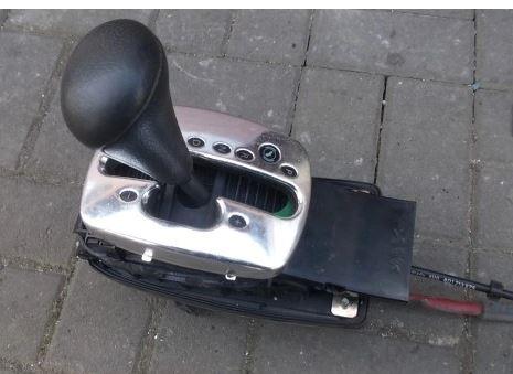 Volkswagen Passat B5 1995-2005 combi 1.9 TDI diesel AT 96 kW 2003  Rychlostna paka (kulisa) 4B0713111AL