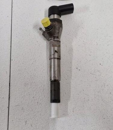 Nissan Qashqai I J10 2006-2013 hatchback 1.5 DCI diesel MT 78 kW 2007  Vstrekovač paliva