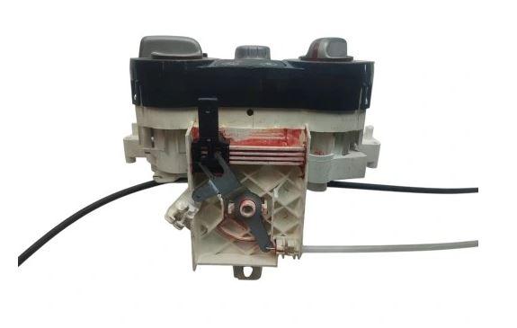 Nissan Micra K13 2010-2017 hatchback 1.2 12v petrol MT 59 kW 2017  Prepínač 275101HH1Z
