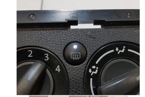 Suzuki Swift Mk6 2005-2010 hatchback 1.5 16v petrol 75 kW 2007  Panel kúrenia/klimatizácie