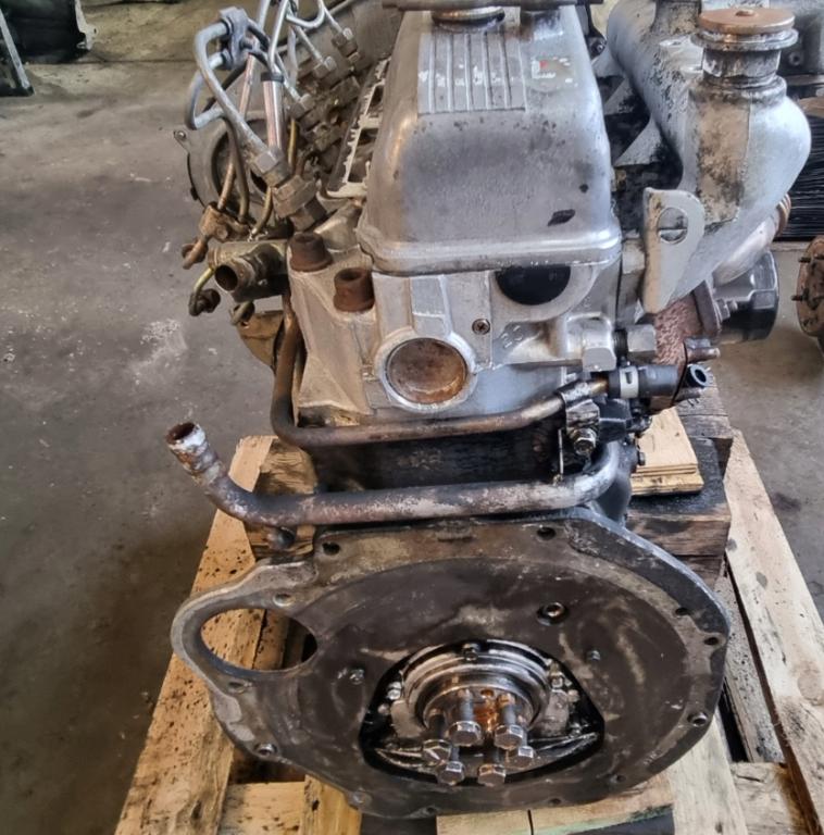 Hyundai Galloper II 1998-2003 hatchback 2.5 TD diesel MT 73 kW 1999  Motor diesel