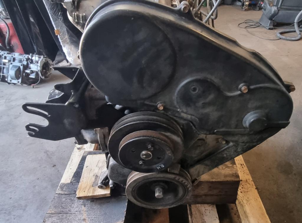 Hyundai Galloper II 1998-2003 hatchback 2.5 TD diesel MT 73 kW 1999  Motor diesel