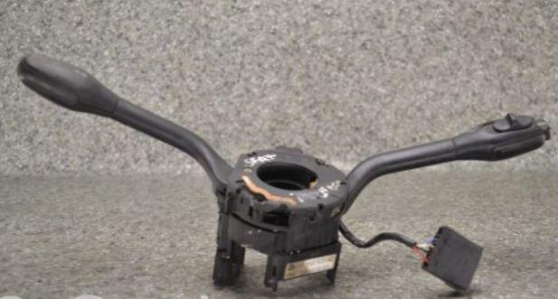Seat Toledo I 1991-1998 hatchback 1.8 petrol MT 66 kW 1996  Prepínač smeroviek 6K5953503AC