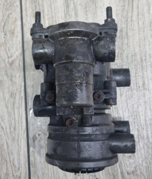 Volvo FH FM 9 12 Ventil 20456422 0486205019