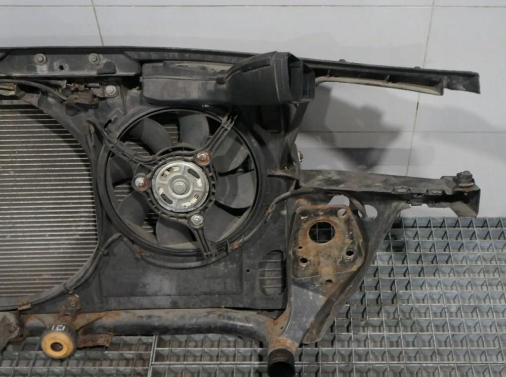 Audi A6 C5 1997-2004 sedan 1.9 TDI diesel MT 96 kW 2003  Výstuhy predné + chladic