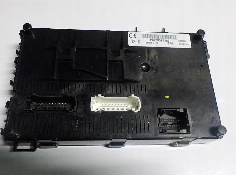 Renault Clio II 1998-2012 hatchback 1.2 16v petrol MT 55 kW 2003  Modul komfortu P8200387289