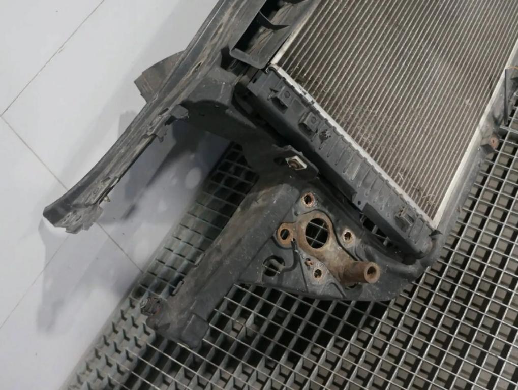 Audi A6 C5 1997-2004 sedan 1.9 TDI diesel MT 96 kW 2003  Výstuhy predné + chladic