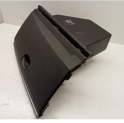 Renault Megane II 2003-2008 hatchback 1.6 16v petrol MT 83 kW 2002  Priehradka, kastlík 8200179946 8200078820