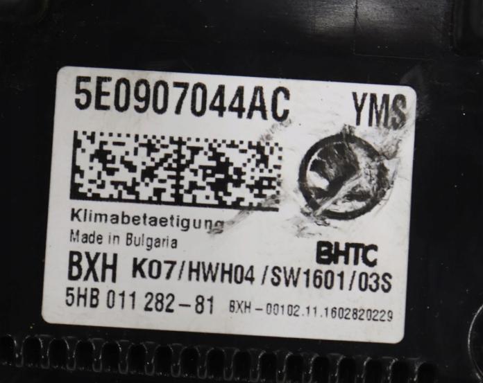 Skoda Octavia III 2013- combi 2.0 TDI diesel MT 110 kW 2015  Panel kúrenia/klimatizácie 5E0907044AC