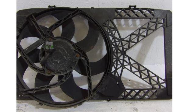 Ford C-Max I 2003-2010 hatchback 2.0 TDCI diesel MT 98 kW 2006  Ventilátor 6C11-8C607-A