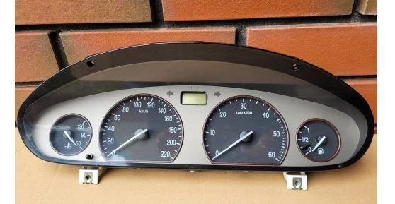 Lancia Lybra sedan 1.6 16v petrol MT 76 kW 2003  Prístrojová doska, displej 503000011200