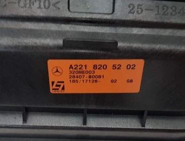 Mercedes S W221 2005-2013 sedan 3.0 CDI diesel AT 155 kW 2006  Reproduktor 2218205202