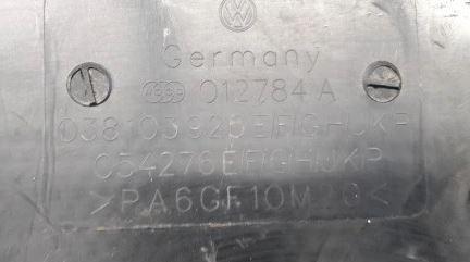 Volkswagen Passat B5 1995-2005 sedan 1.9 TDI diesel MT 74 kW 2004  Kryt motora 038103925