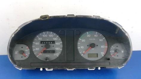 Skoda Felicia hatchback 1.6 petrol MT 55 kW 1998  Prístrojová doska, displej 443431153820