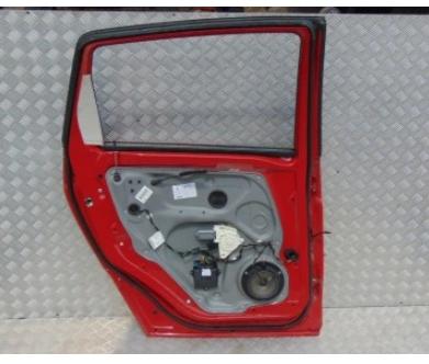 Mercedes B W245 2005-2011 hatchback 2.0 T petrol MT 142 kW 2007  Dvere zadné ľavé  kod 589
