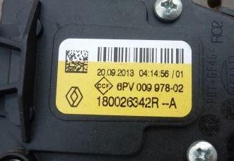 Dacia Sandero II 2012-2020 hatchback 1.0 SCE 12v petrol MT 54 kW 2018  Pedál 180026342R
