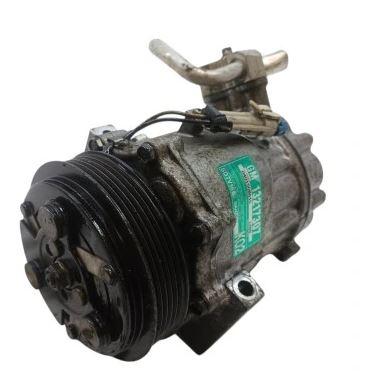Opel Vectra C 2002-2008 hatchback 1.8 16v petrol MT 90 kW 2002  Kompresor klimatizácie 13217307