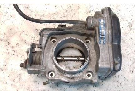 Mercedes C W202 1993-2001 sedan 1.8 petrol MT 90 kW 1993  Škrtiaca klapka 0001419125