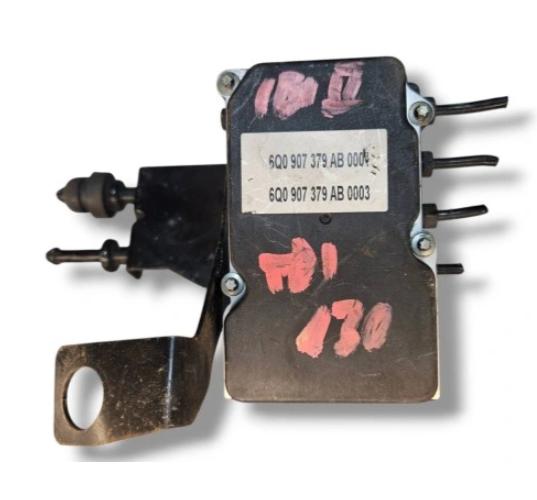 Seat Ibiza III 6L 2002-2008 hatchback 1.4 TDI diesel MT 51 kW 2007  Pumpa ABS 6Q0907379AB