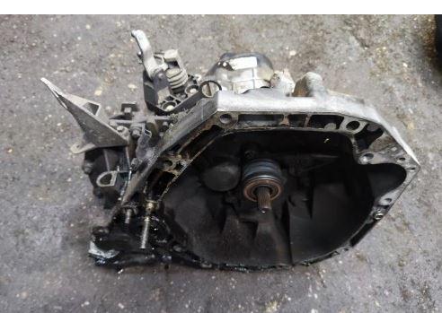 Renault Kangoo II 2008- hatchback 1.5 DCI diesel MT 63 kW 2011  Prevodovka JR5156