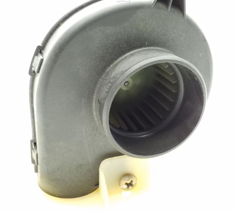 BMW X3 E83 2003-2010 hatchback 2.5 petrol AT 141 kW 2006  Ventilátor 0130002840
