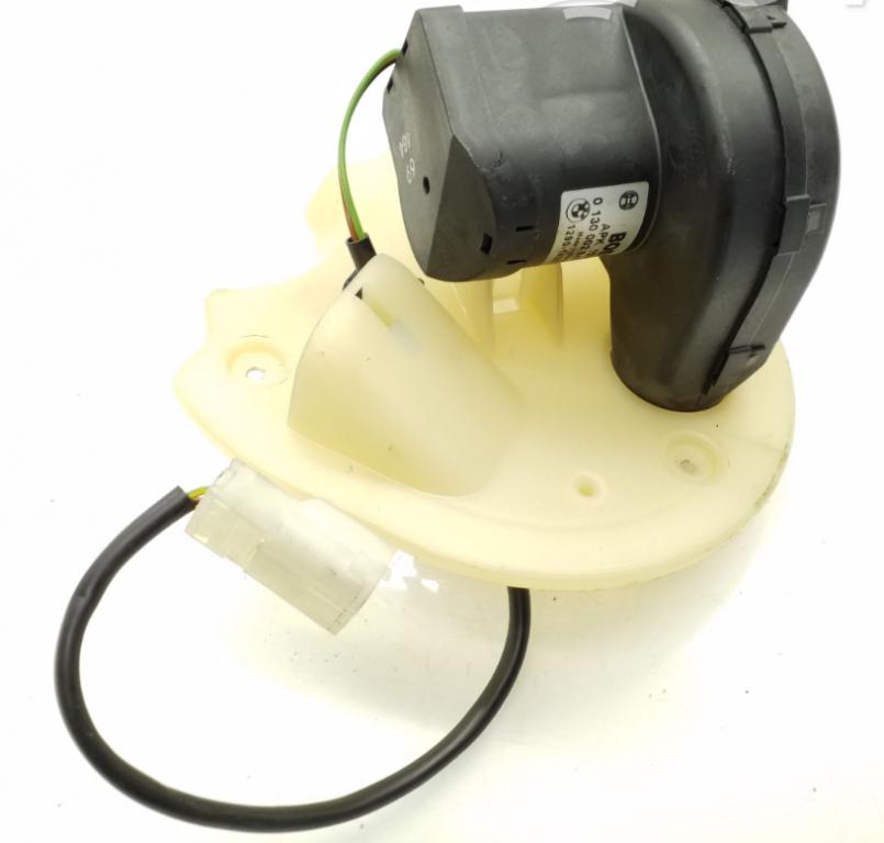 BMW X3 E83 2003-2010 hatchback 2.5 petrol AT 141 kW 2006  Ventilátor 0130002840