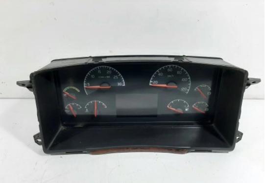 Volvo VOLVO FH520 EURO 4  Prístrojová doska 20739270-01