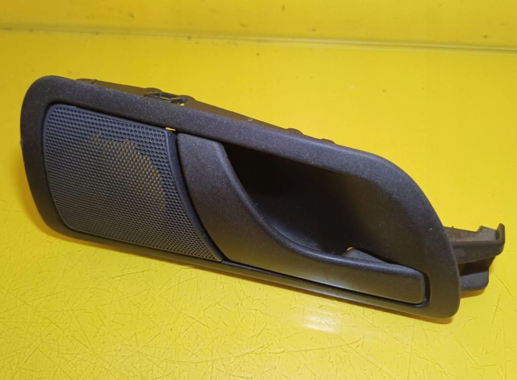 Skoda Fabia I 1999-2007 combi 1.4 8v petrol MT 50 kW 2001  Kľučka dverí vnútorná zadná pravá 6Y6839248 NR127