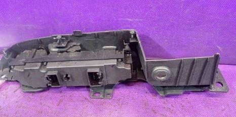 Mazda 2 II 2007-2014 hatchback 1.3 16v petrol 55 kW 2007  Prepínač DF7166350C