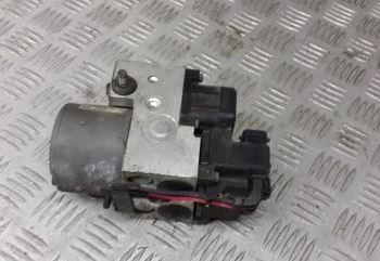 Subaru Forester I SF 1997-2002 hatchback 3.0 6 petrol AT 180 kW 2005  Pumpa ABS 27531AC040