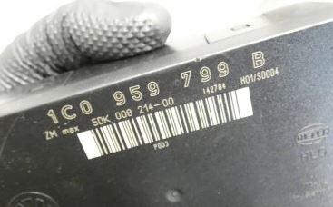 Volkswagen Passat B5 1995-2005 combi 2.5 TDI diesel MT 110 kW 2002  Modul komfortu 1C0959799B