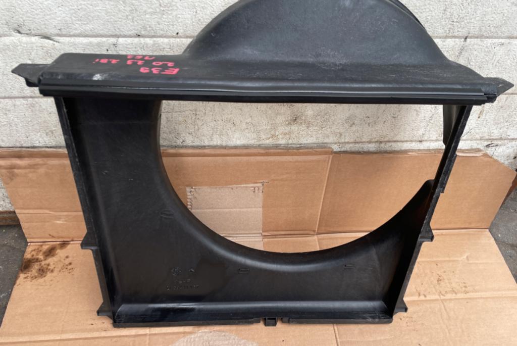 BMW 5 E39 1996-2003 sedan 2.0 petrol M52 MT 110 kW Obal ventilátora 1740700 2139411157