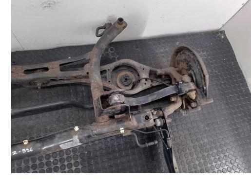 Audi A3 8P 2003-2012 hatchback 1.9 TDI diesel MT 77 kW 2004  Náprava zadná 1K0505315BF