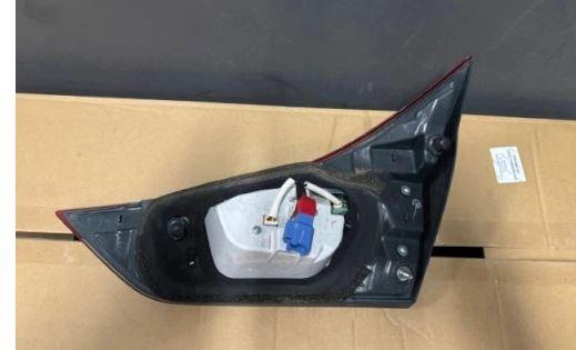 Toyota Auris II 2012-2018 hatchback 1.4 D4D diesel MT 66 kW 2014  Svetlo zadné ľavé 02344