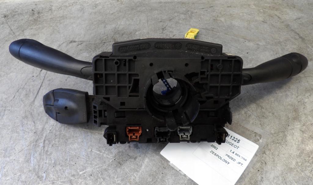 Peugeot 307 hatchback 1.6 16v petrol MT 80 kW 2005  Prepínač 96530933XT