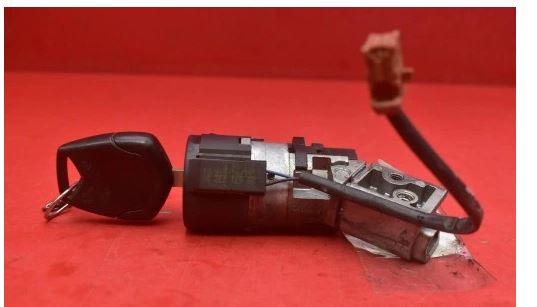 Peugeot 207 hatchback 1.4 HDI diesel 50 kW 2007  Spínacia skrinka 36393600