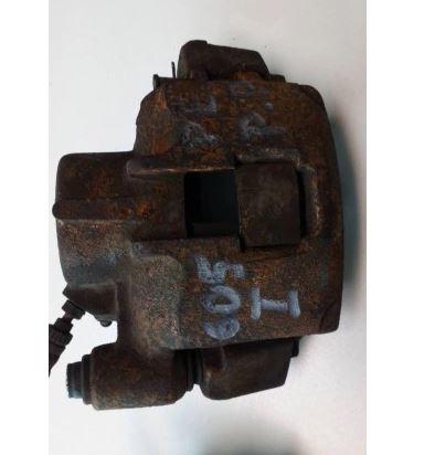 Peugeot 605 sedan 2.1 12v diesel 0  Brzdič (strmeň) predný pravý