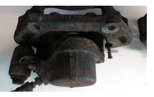 Peugeot 605 sedan 2.1 12v diesel 0  Brzdič (strmeň) predný pravý